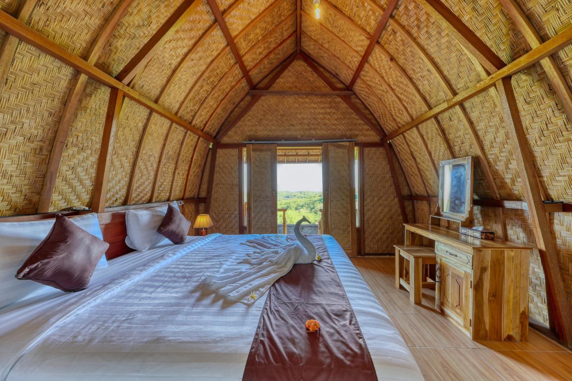 D Sebuluh Bungalow Batumadeg Phòng bức ảnh